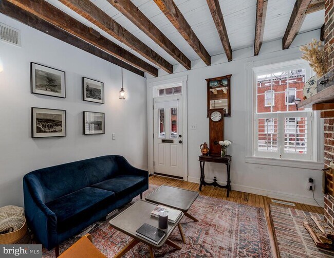Foto del edificio - 803 S Bond St