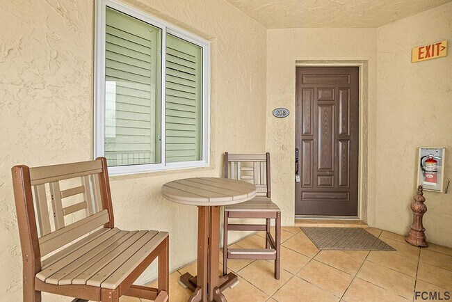 Foto del edificio - 2450 N Ocean Shore Blvd