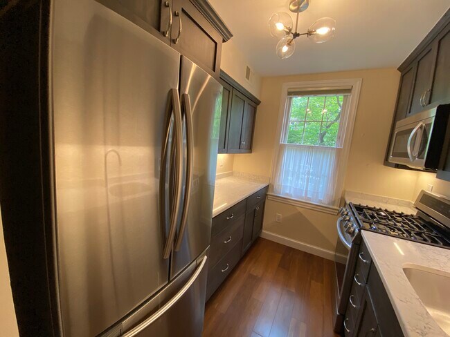 Building Photo - 2738 Ordway St NW