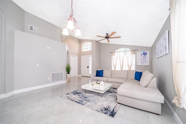 Building Photo - 207 Langham Dr