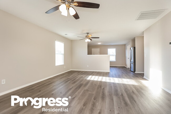 Building Photo - 3191 Bridgepoint Dr