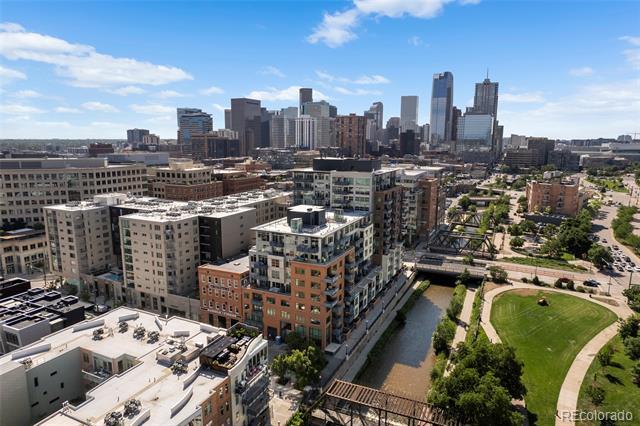 Foto del edificio - 1475 Delgany St