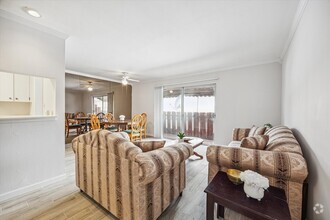 Building Photo - 2824 Briarhurst Dr