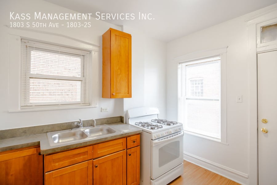 Foto principal - 1803 S 50th Ave