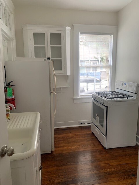 Cocina - 7104 Spruce St