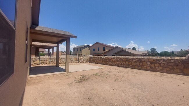 Building Photo - 4768 Joseph Rodriguez Dr