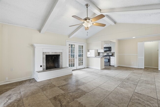 Foto del edificio - 3918 Wintergreen Dr