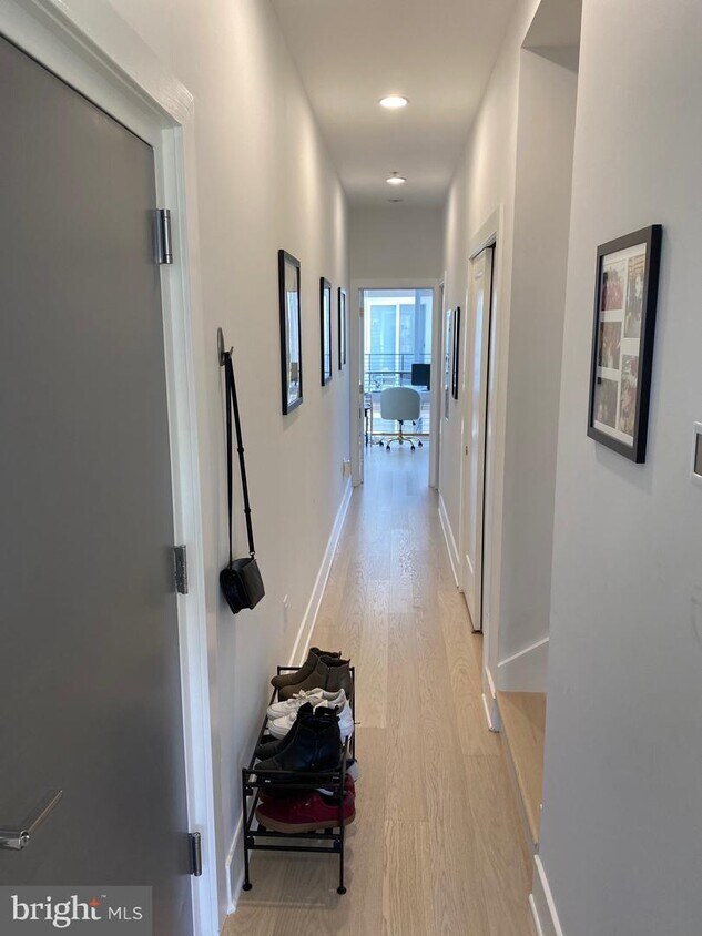 Foto principal - 4016 Georgia Ave NW