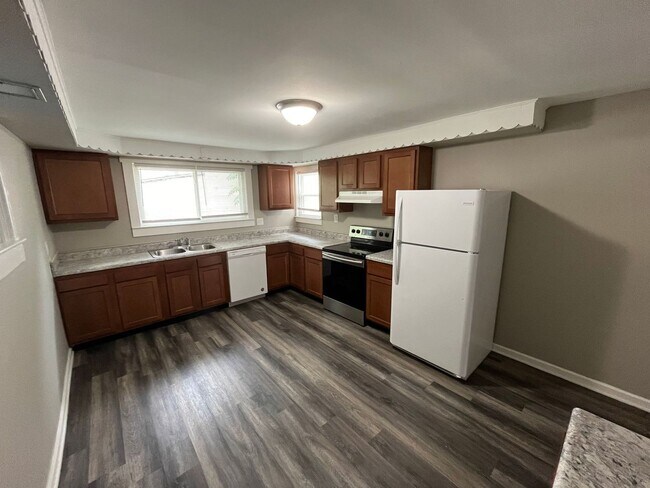 Foto del edificio - 911 6th Ave