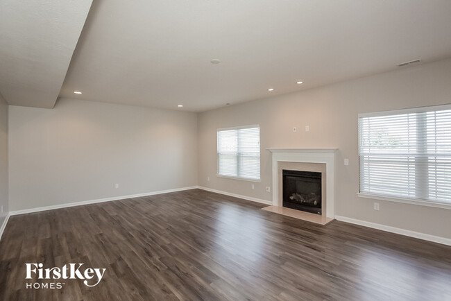 Building Photo - 4618 W Otway Ln
