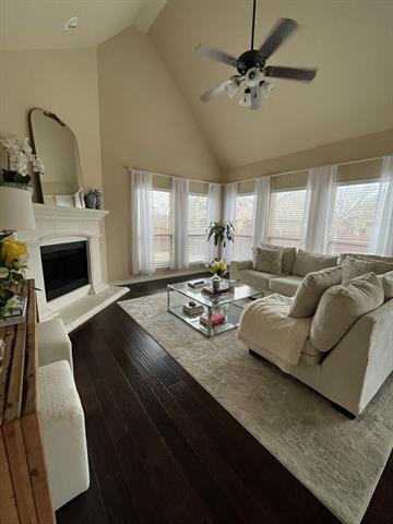 Building Photo - 9400 Deerhurst Pl