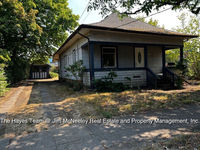 Building Photo - 2 br, 1 bath House - 6424 N. Burrage Ave.