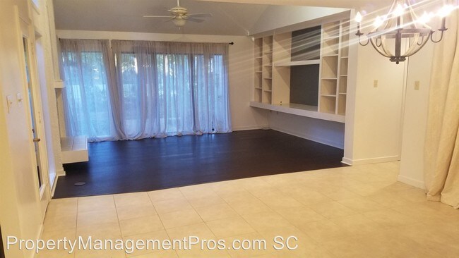Foto del edificio - 2 br, 2 bath House - 46 Stable Gate Rd.
