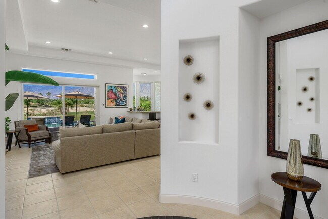 Building Photo - 81725 Tiburon Dr