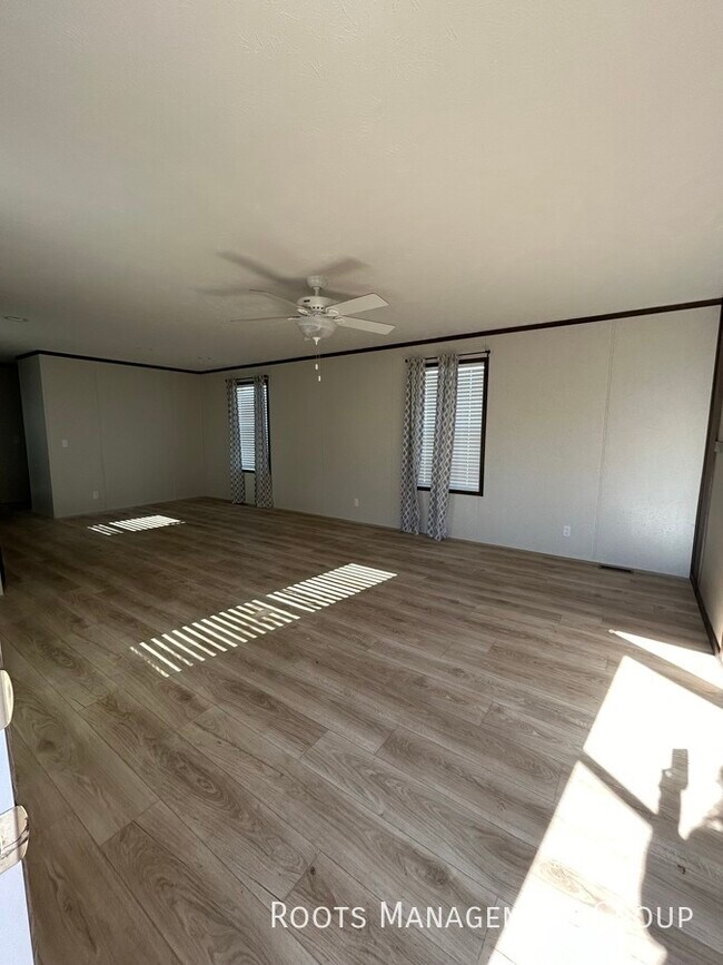 Building Photo - Home Available to Lease - Apply Today!