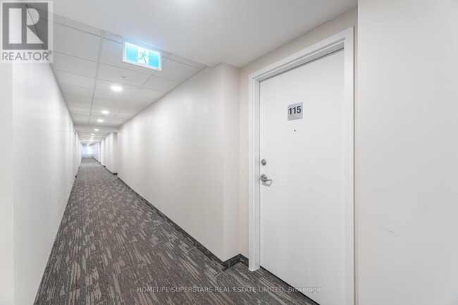 Building Photo - 5 Wake Robin Dr