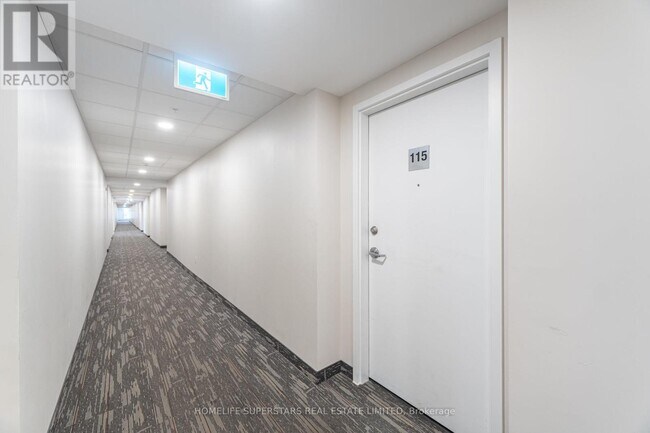 Photo du bâtiment - 5 Wake Robin Dr