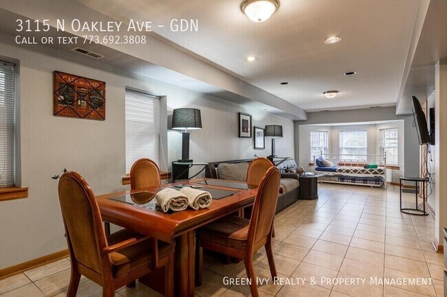 Foto del edificio - 3115 N Oakley Ave