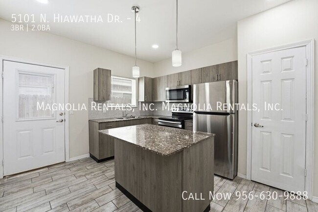 Foto del edificio - 5101 N Hiawatha Dr