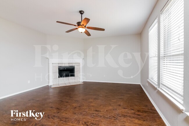 Foto del edificio - 901 Cutting Horse Dr