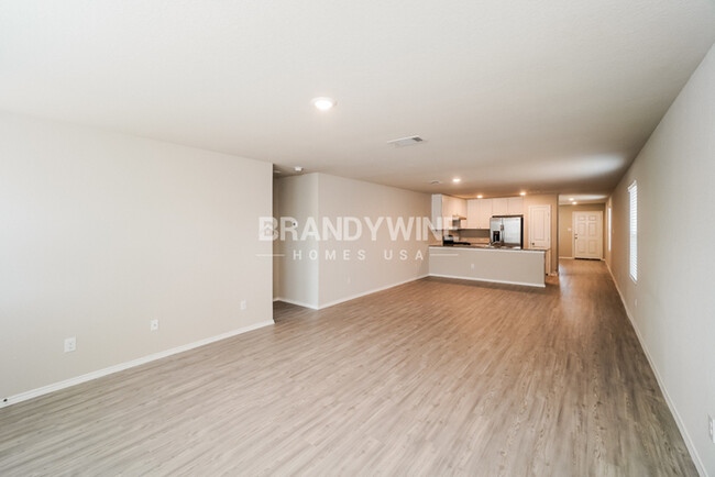 Building Photo - One month FREE RENT!!! $5 APP FEES!!