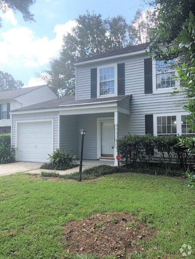Building Photo - 2028 Wild Flower Ln