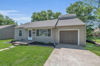 Building Photo - 3210 Francis Pl