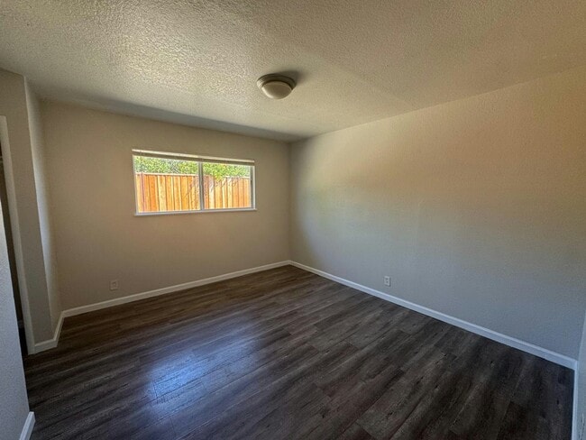 Foto del edificio - 4571 Alhambra Dr