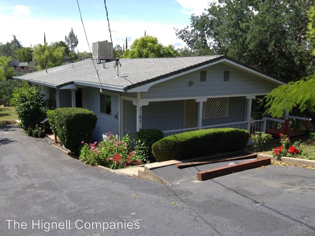 2105 Gold St, Redding, CA 96001 House for Rent in Redding, CA