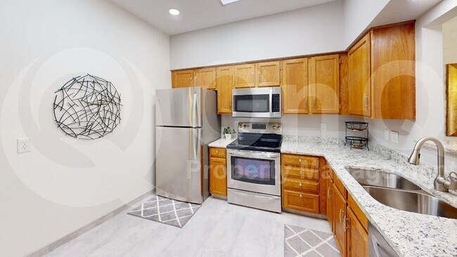 Building Photo - 1419 Placita Apache