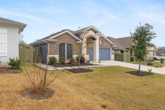 Foto del edificio - 16516 Enamorado Rd