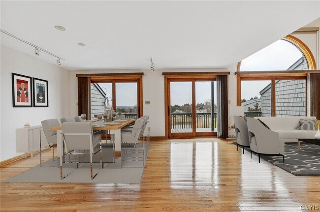 Foto del edificio - 8341 Decoy Run