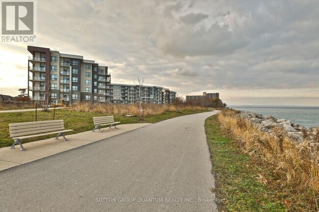 Building Photo - 101 Shoreview Pl