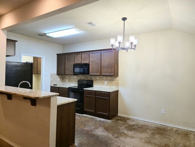 Building Photo - Foxborough addition duplex!