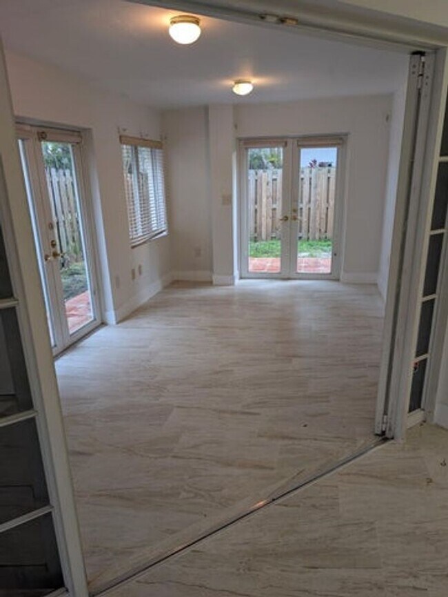 Foto del edificio - 9851 SW 117th Ct
