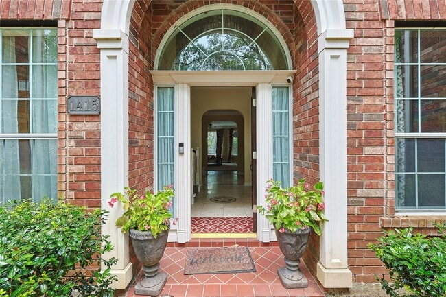Foto del edificio - 1415 Meadow Hill Dr