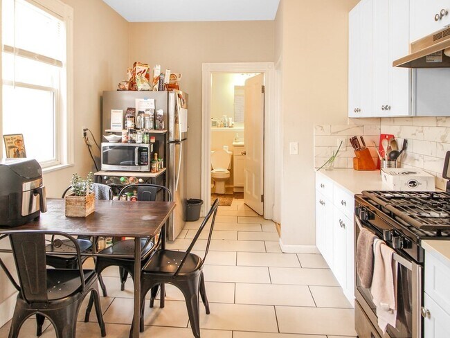 Foto del edificio - 107 Columbia St