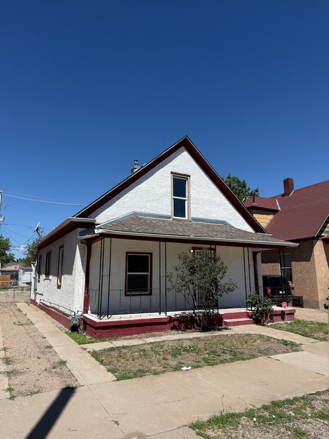 Building Photo - 1411 E Routt Ave