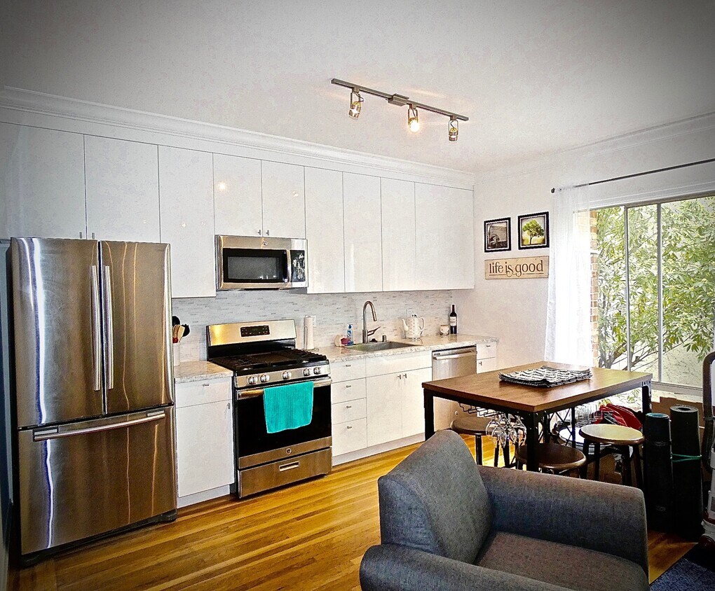 Foto principal - 85 Toledo Way