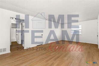 Building Photo - 1005 Eastside Dr