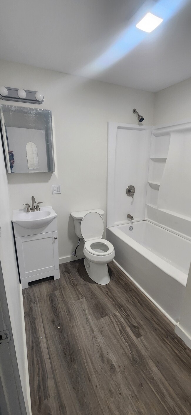 Foto del edificio - 619 Tracy St