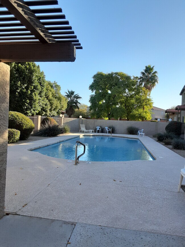 Foto del edificio - 17620 N 17th Pl