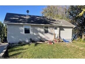 Building Photo - 28662 W Lake Dr