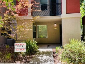Building Photo - 785 Carbon Ct