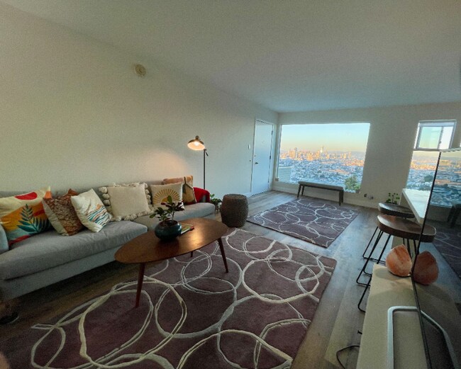 Building Photo - 95 Grand View Ave