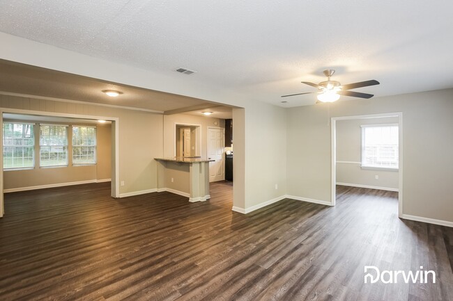 Foto del edificio - 906 Eaglewood Ave, Charlotte, NC 28212