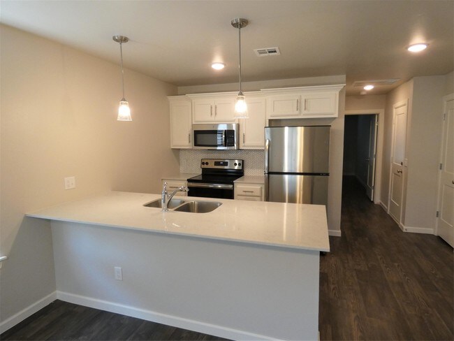 Foto del edificio - 11520 Keystone Cir