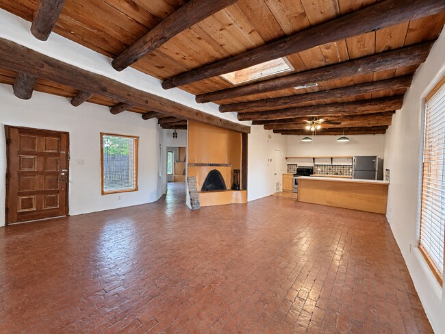 Foto del edificio - 3939 Rio Grande Blvd NW