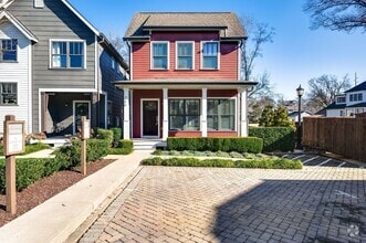 Building Photo - 706 Centerpoint Ln