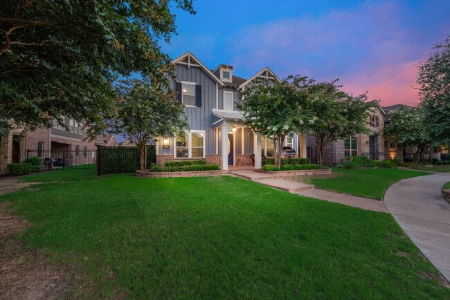 Foto del edificio - Welcome to your new 5 Bed-4 Bath home in t...